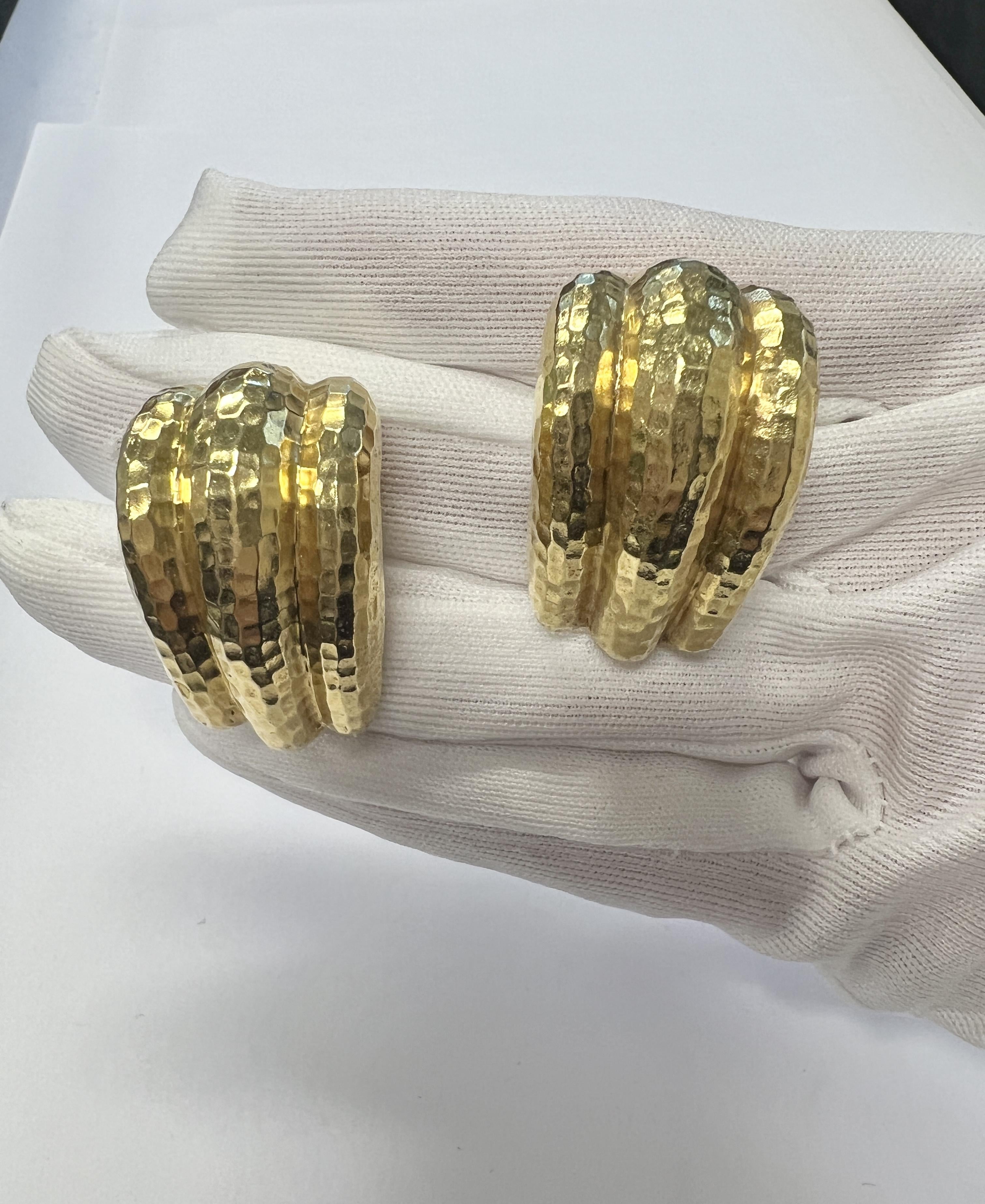 DAVID WEBB 1970 Hammered Hoops Clips Earrings In Solid 18Kt Yellow Gold