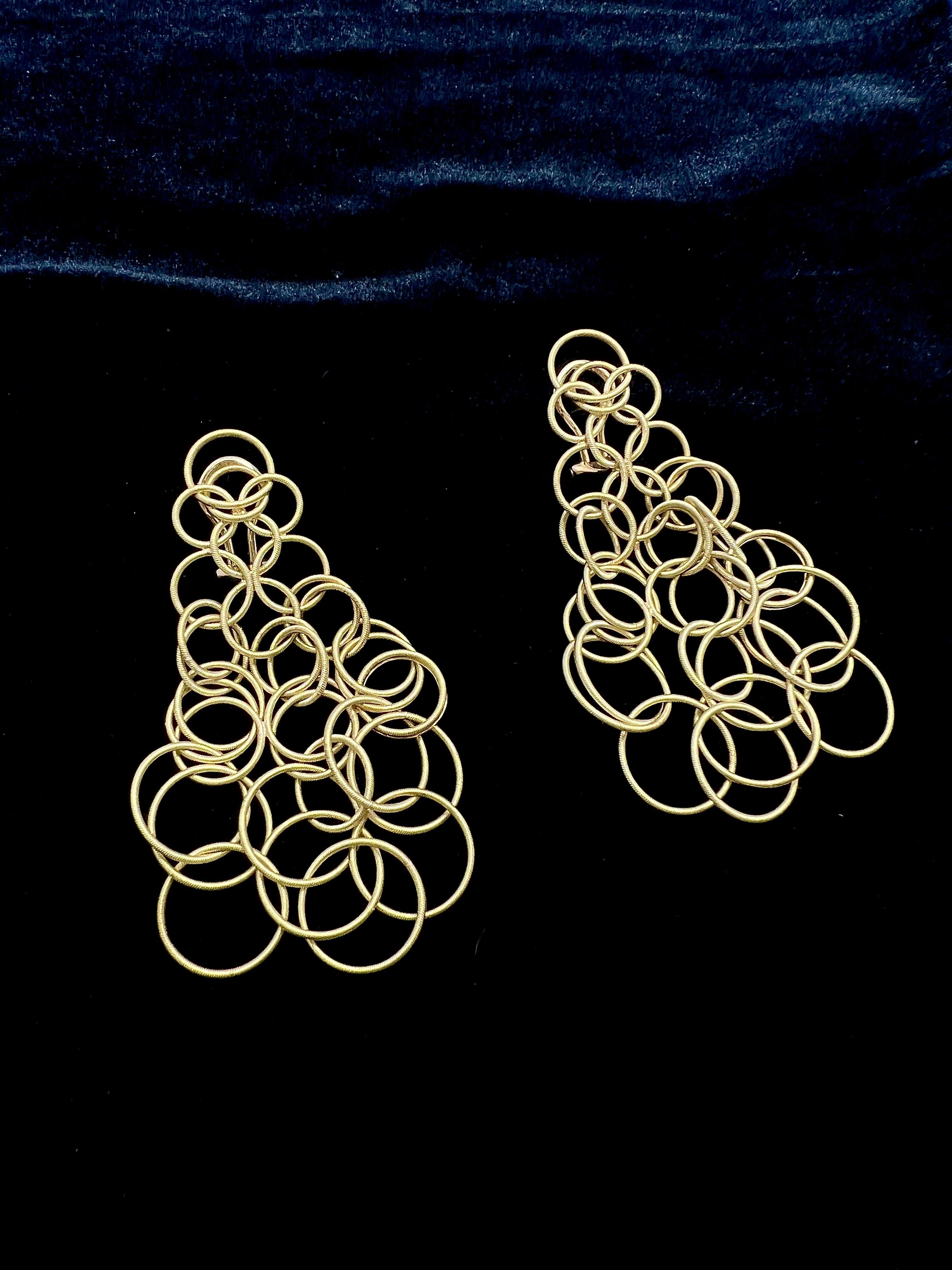 18k Yellow Gold Buccellati "Hawaii" Link Earrings