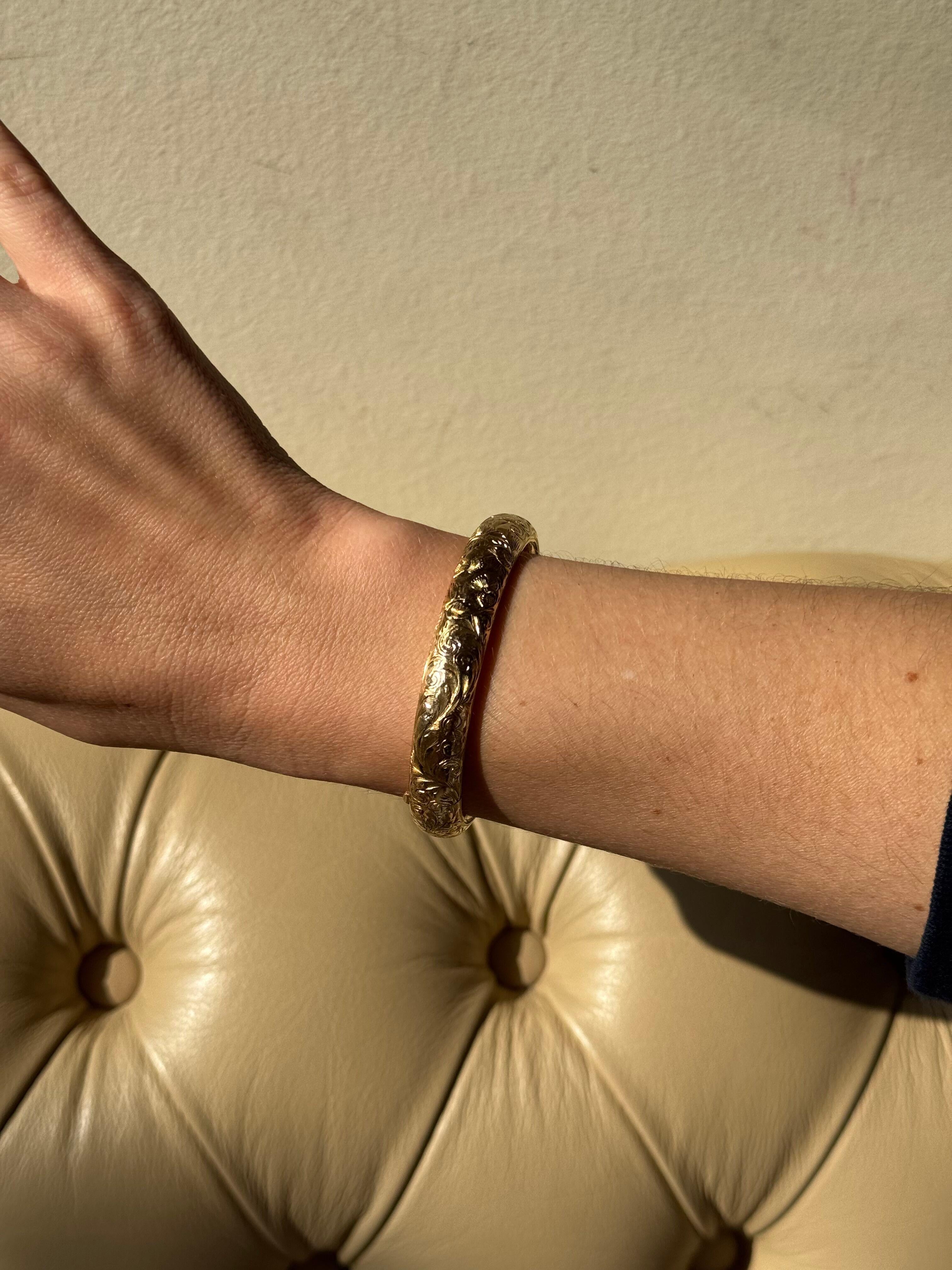 Antique Yellow Gold Bangle Bracelet