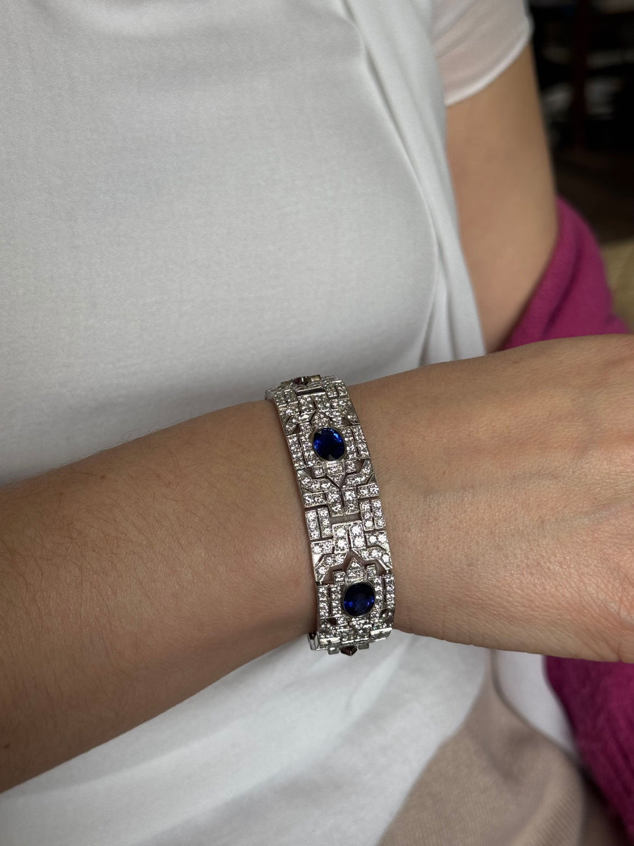 Impressive Platinum 12 Carats Ceylon Sapphire Diamond Bracelet