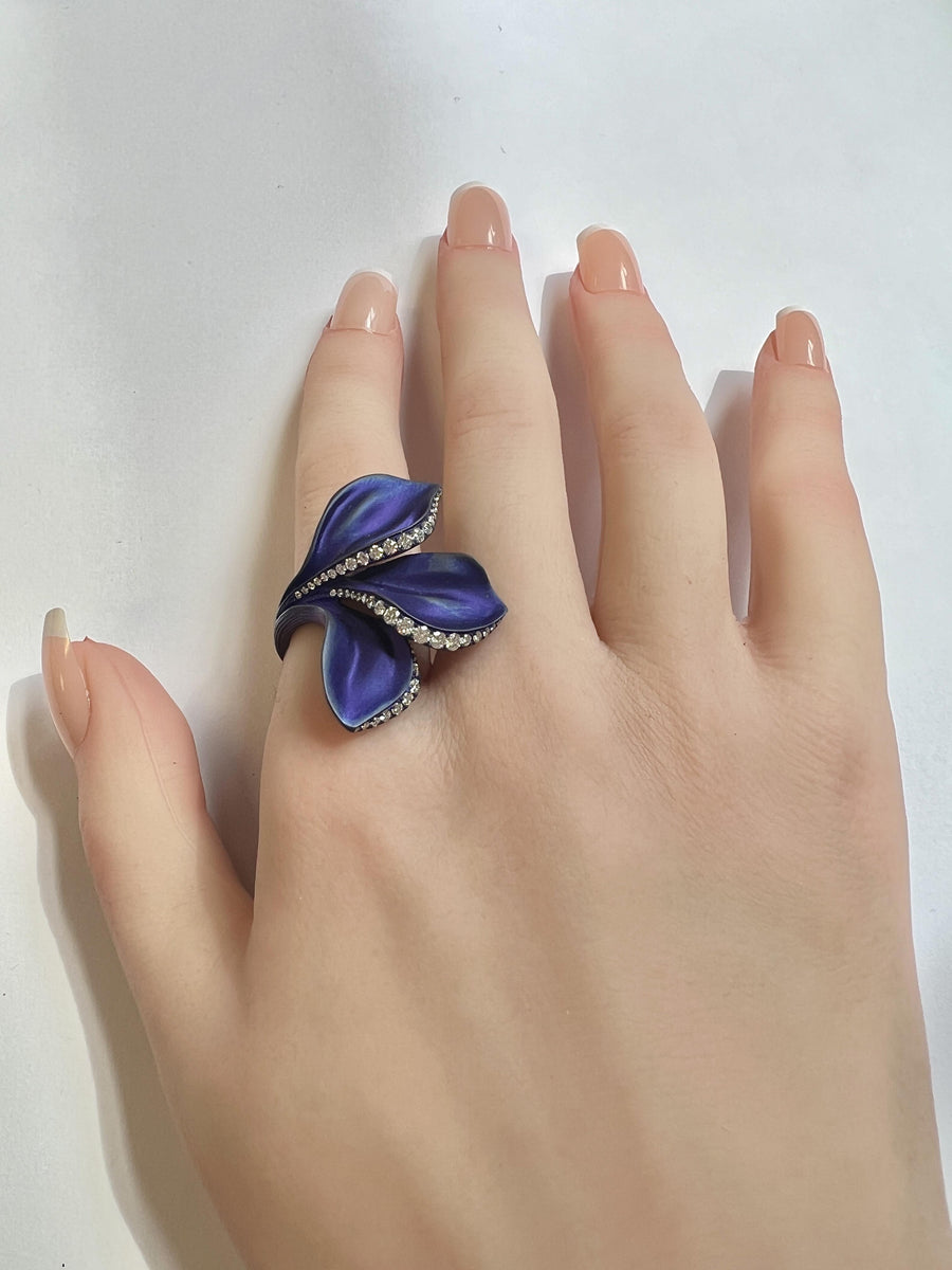 Alexis NY Purple Titanium Diamond Leaf Motif Ring