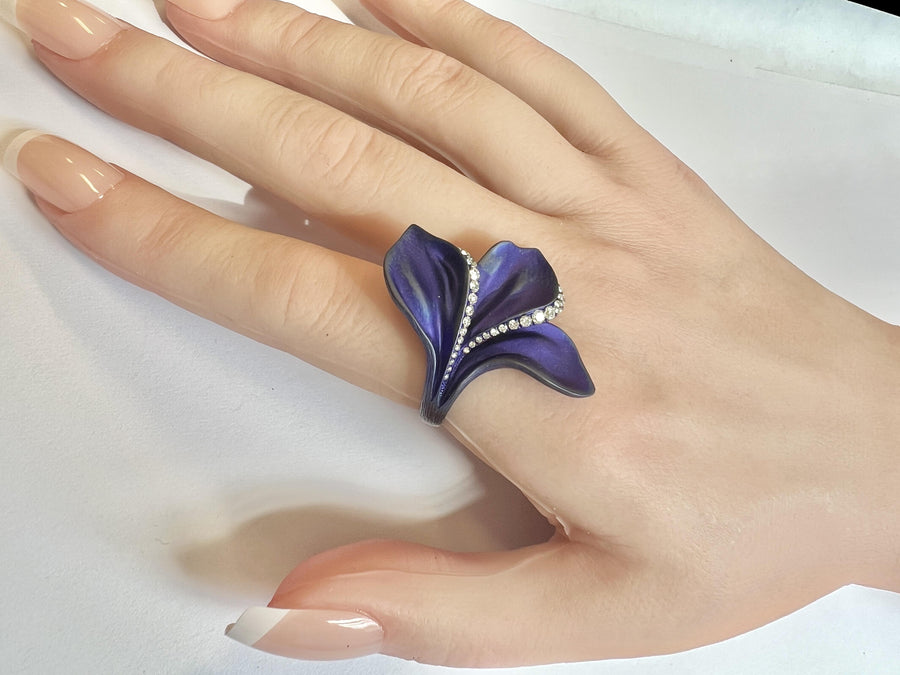 Alexis NY Purple Titanium Diamond Leaf Motif Ring