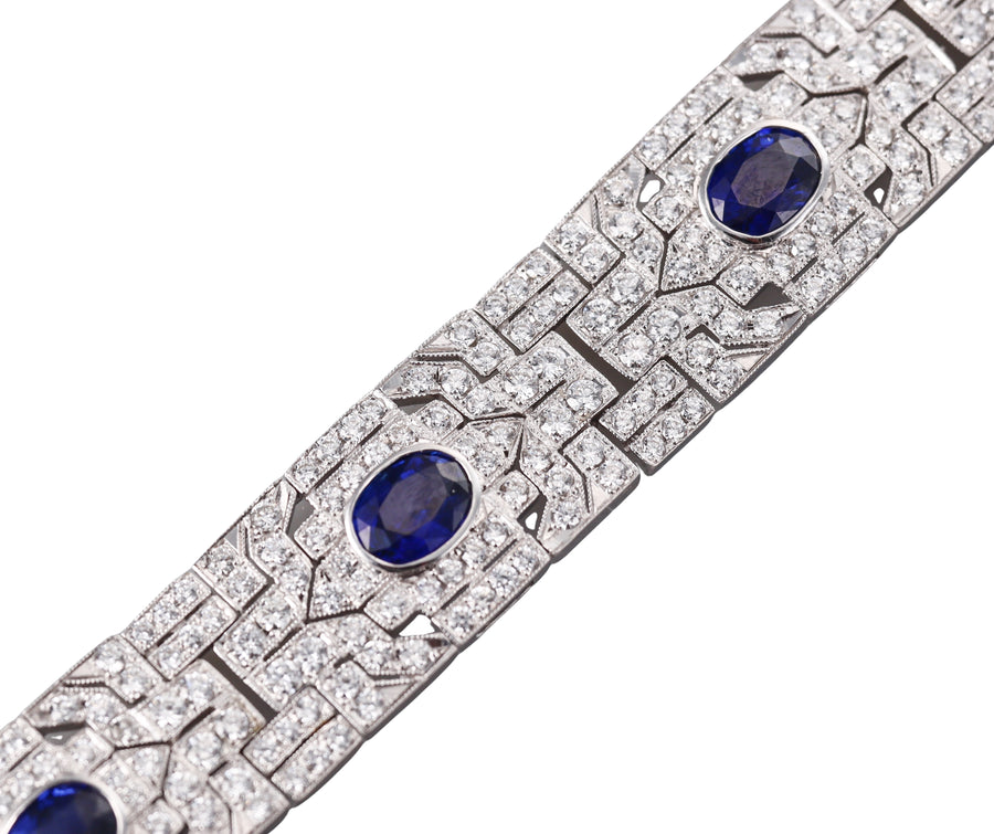 Impressive Platinum 12 Carats Ceylon Sapphire Diamond Bracelet