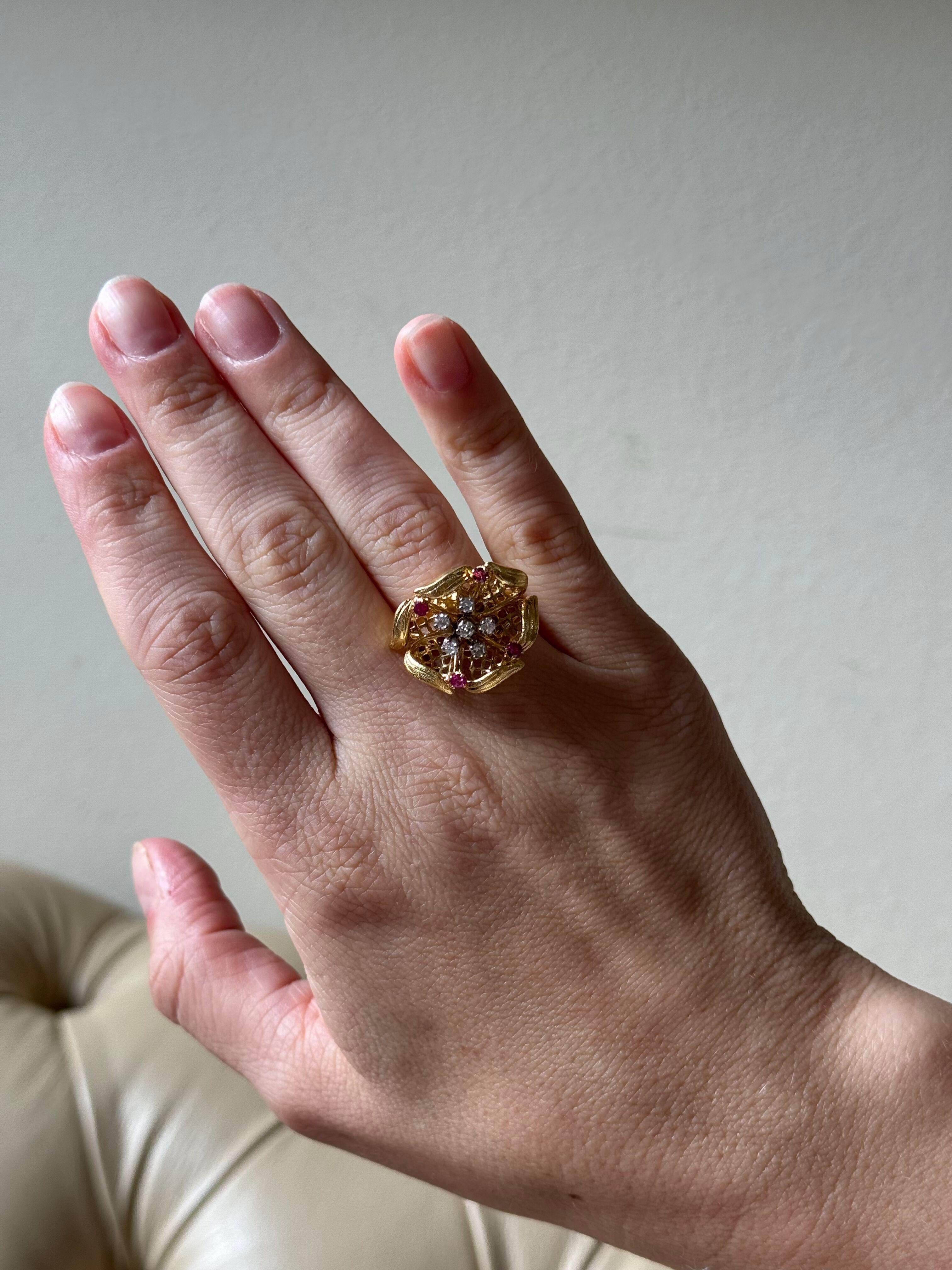 Diamond Ruby Gold Flower Ring
