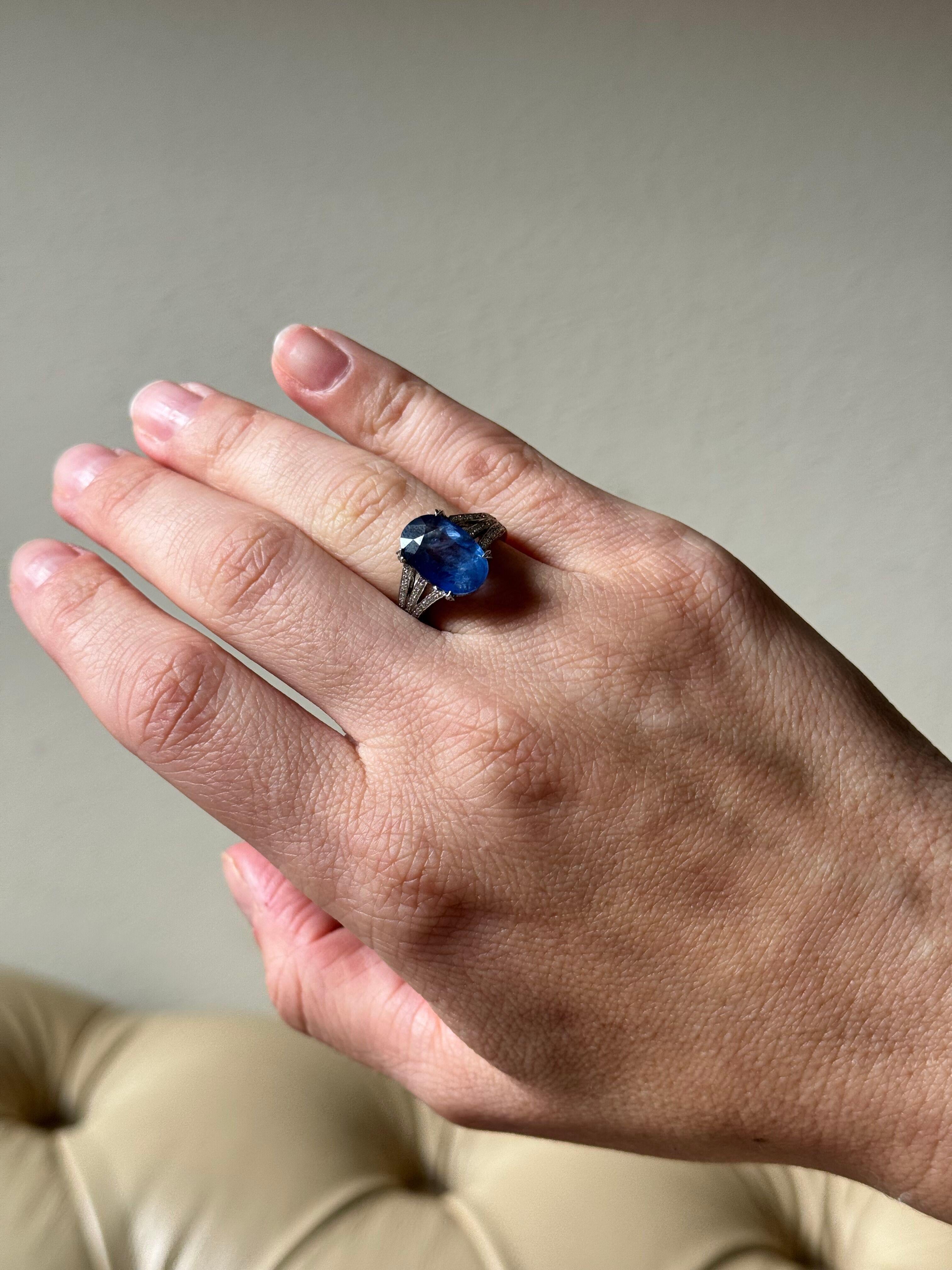4.40 Carat Sapphire Diamond Platinum Ring